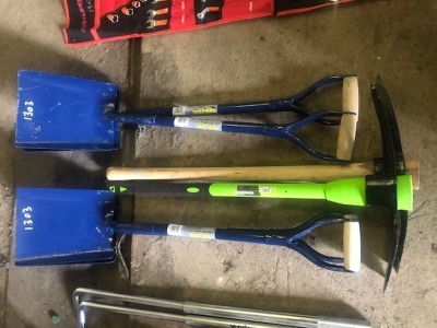 4 x Steel Shovels & 2 Picks
