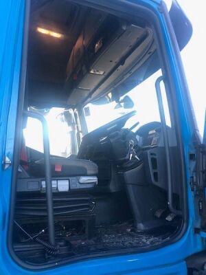 2014 Renault T460 6x2 Mid Lift Tractor Unit  - 17