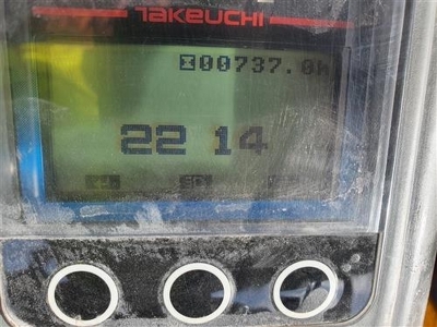 2018 Takeuchi TB215R Mini Digger - 20