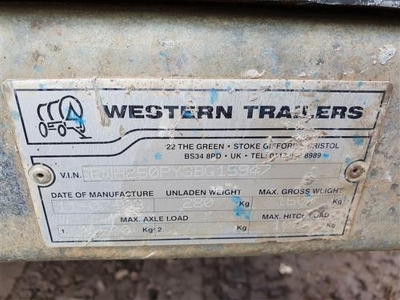 2003 Western Trailers Single Axle Water Bowser - 2