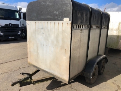 Tandem Axle Livestock Trailer - 2