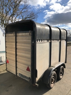 Tandem Axle Livestock Trailer - 3