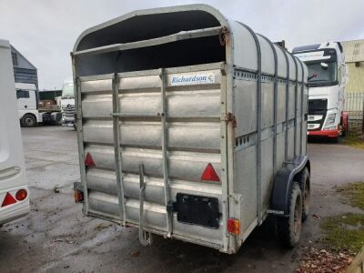 Richardson Tandem Axle Drawbar Livestock Trailer  - 3