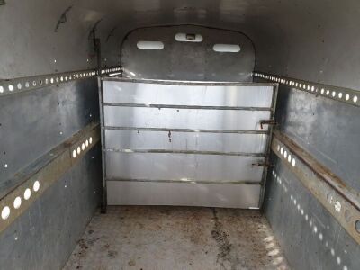 Richardson Tandem Axle Drawbar Livestock Trailer  - 5