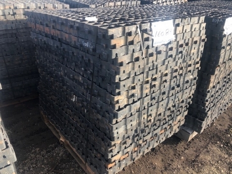 Pallet of Plastic Grass Matting