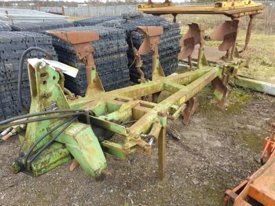 Dowdeswell DP8B 4 Furrow Reversible Plough - 2