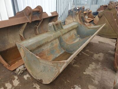 8ft Geith Ditching Bucket 70mm Pins 