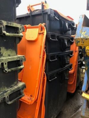 4 x Commercial Wheelie Bins 