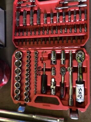 94pc 1/2 inch and 1/4 inch Drive Socket Set