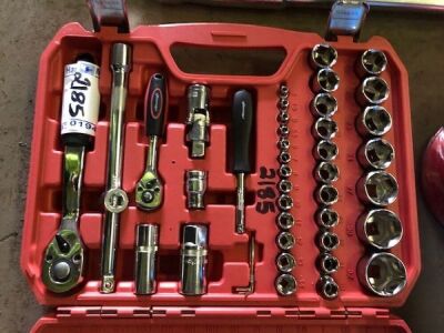 94pc 1/2 inch and 1/4 inch Drive Socket Set - 3