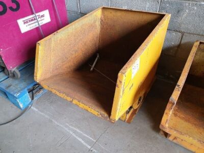 Small Tipping Skip  - 2