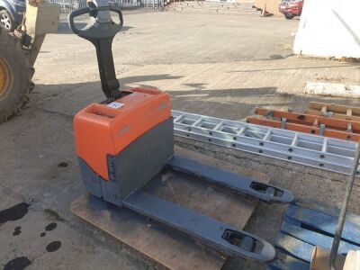 2015 BT LWE130 Pedestrian Pallet Truck  - 2