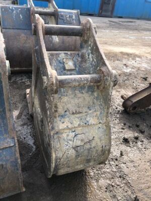 18inch Geith Digging Bucket - 65mm Pins  - 3