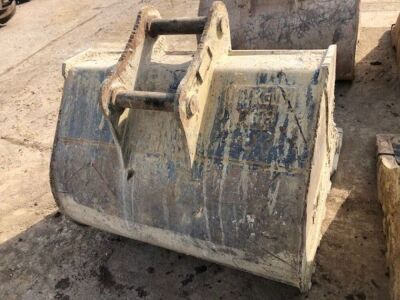 4ft Hill Digging Bucket - 65mm Pins - 4