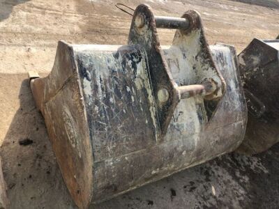 4ft Geith Digging Bucket - 65mm Pins - 4