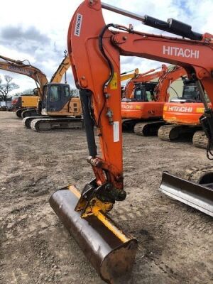 2015 Hitachi ZX48U-5ACLR Mini Digger  - 3
