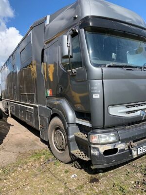 1998 Renualt Premium Privilege 385 4x2 Rigid Horse Box - 4