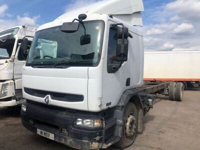 Renault Premium 220 DCI 4x2 Chassis Cab - 2