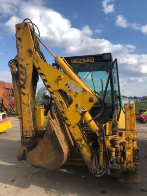 Massey Ferguson 50HX Backhoe - 9