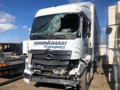 2015 Mercedes Actros 2530 6x2  Curtainsider