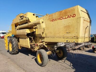 New Holland Clayson 1540 Combine - 5