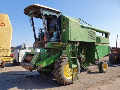 John Deere 1055 Combine - 12