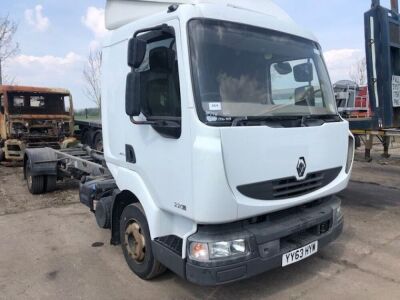 2013 Renault Midlum 220 4x2 Chassis Cab