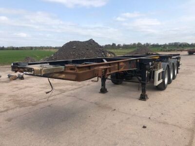 2013 Dennison Triaxle Sliding Skeletal Trailer - 2