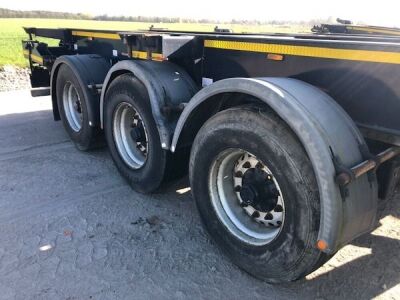 2012 Dennison Triaxle Sliding Skeletal Trailer - 6