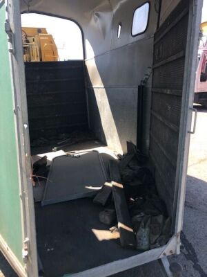 Richardson Ultra Tandem Axle Drawbar Horse Box - 5