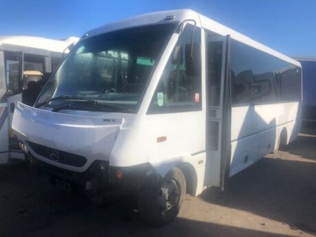 2005 Mercedes Optare 33 Seat Coach