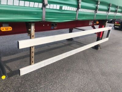 2017 Dennison Tri-alxe Curtainside Trailer - 15