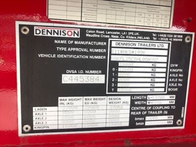 2017 Dennison Tri-alxe Curtainside Trailer - 18