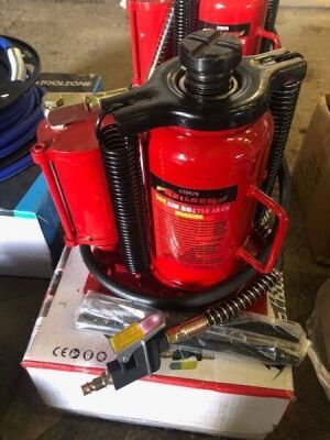 20 Ton Air Bottle Jack - 2