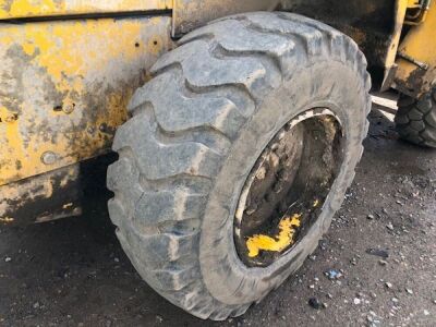 1990 JCB 420 Wheeled Loader - 11