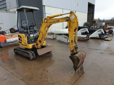 2007 New Holland E18 Mini Digger - 4