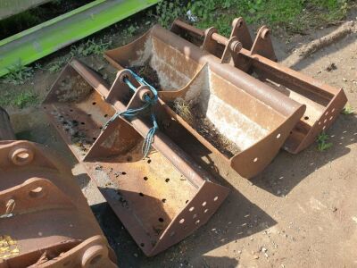 3x 5' Ditching Buckets 45mm Pins