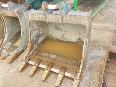 4ft Digging Bucket 65mm pins