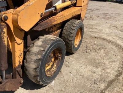 Case 1840 Skidsteer - 5