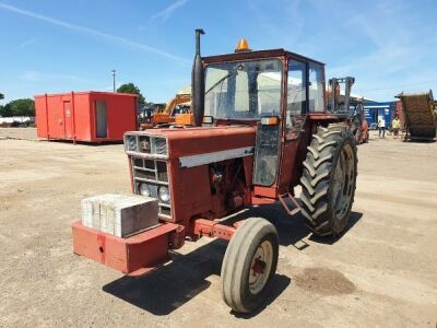 International 685 2WD Tractor - 4