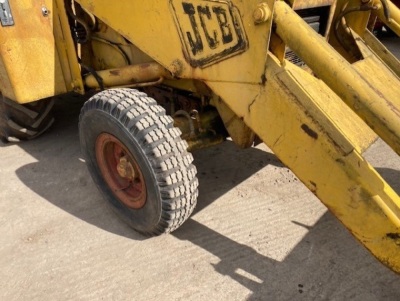 JCB 3CX Backhoe loader - 10