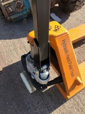 3000KG Pallet Truck - 4