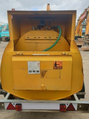 Tandem Drawbar Fuel Bowser - 3