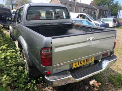 2004 Toyota Hilux VX Double Cab Pickup - 6