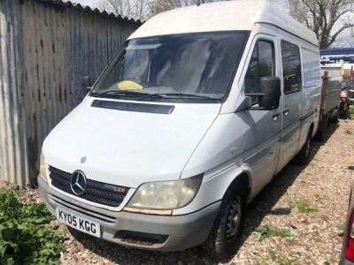 2005 Mercedes Sprinter 311 Van