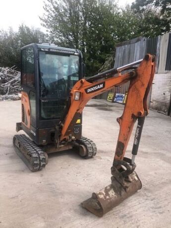 2016 Doosan DX19 Mini Digger 