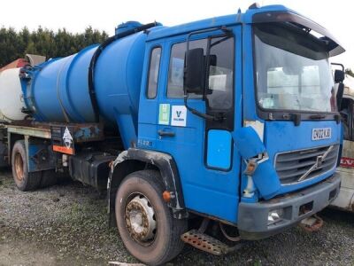 2002 Volvo FL220 4x2 Tipping Vacuum Tanker