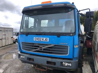 2002 Volvo FL220 4x2 Tipping Vacuum Tanker - 2