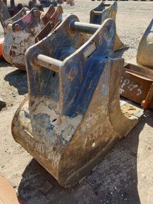 Hill 2' Digging Bucket 65mm Pins - 6