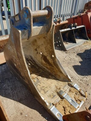 Hill 2' Digging Bucket 65mm Pins - 7